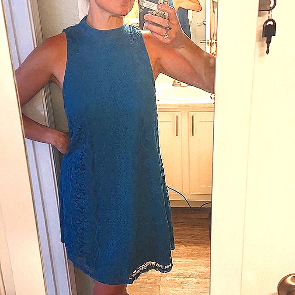 Backless medium womens turquoise high neck sleeveless  dress w/ lace detail
